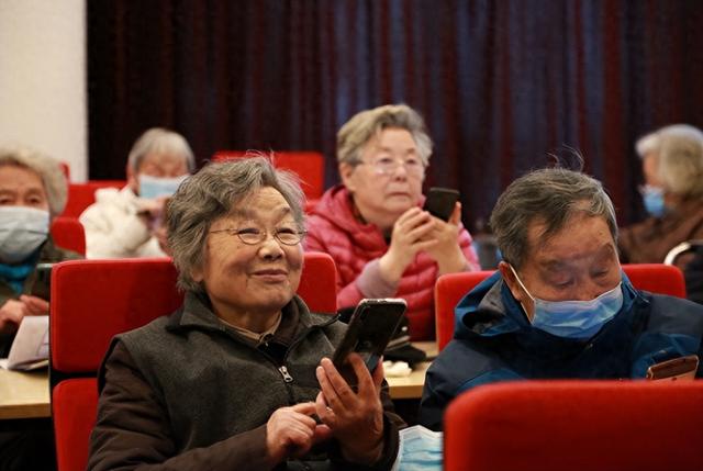 大连奸商骗取244亿养老金，数十万老年人血本无归，结局大快人心