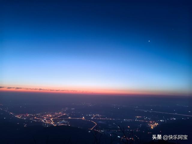 我见青山多妩媚-记5.10爬峨眉山