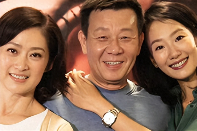 一妻一妾住楼上楼下，三人一同生活30多年，71岁的寇世勋太离谱