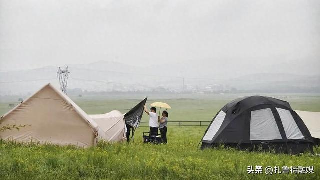 回忆草原之旅：在扎鲁特草原撒欢、躺平、放肆嗨