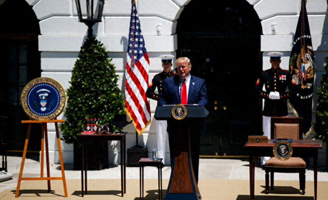 石油旧账引爆冲突，美舰强拦委国油轮，霸权算盘恐落空