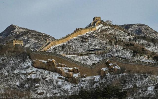 北京八达岭长城保护升级：多措并举筑牢文物与游客安全防线