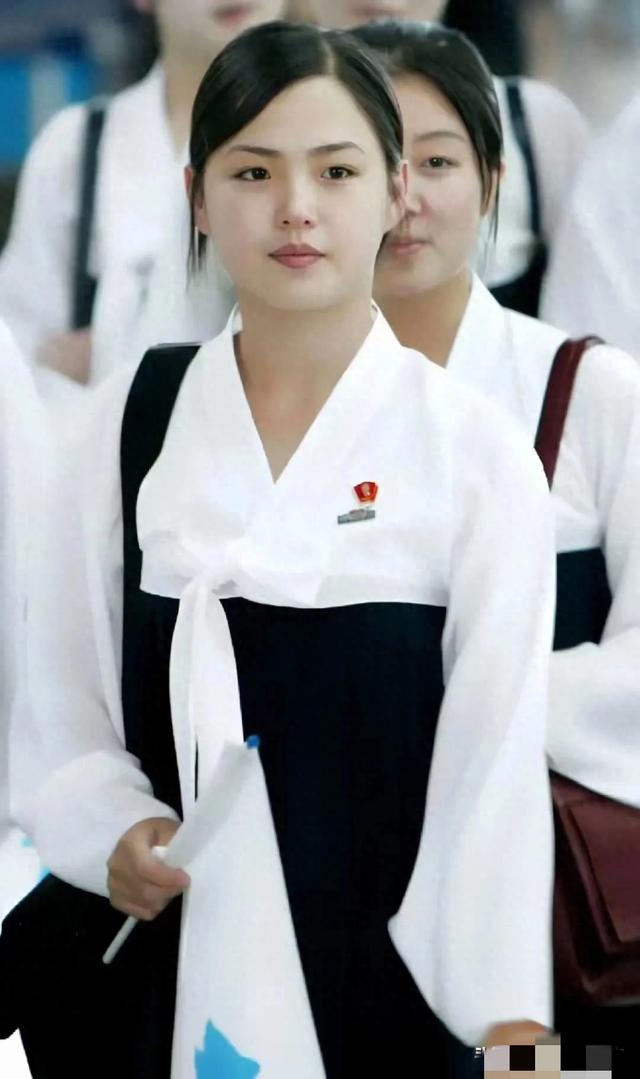 朝鲜第一夫人李雪主早期美图，让人感受到一种纯真与质朴