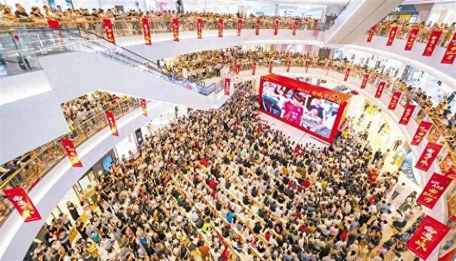 cf传说之路能得什么2020（草根足球何以成为超级顶流可以复制成功吗）