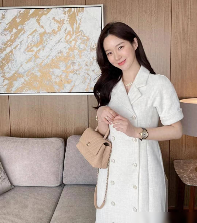 南韩丝是什么材质的南韩丝是什么面料（为啥韩国女生穿得普通却高级这3个秘诀太好抄）