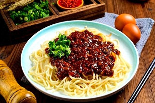炸酱面用的酱是什么酱？国宴大厨分享精准配方，在家就能好