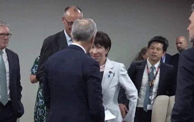 故作镇定，中方不安排见面后，高市早苗：我花了几个小时选衣服