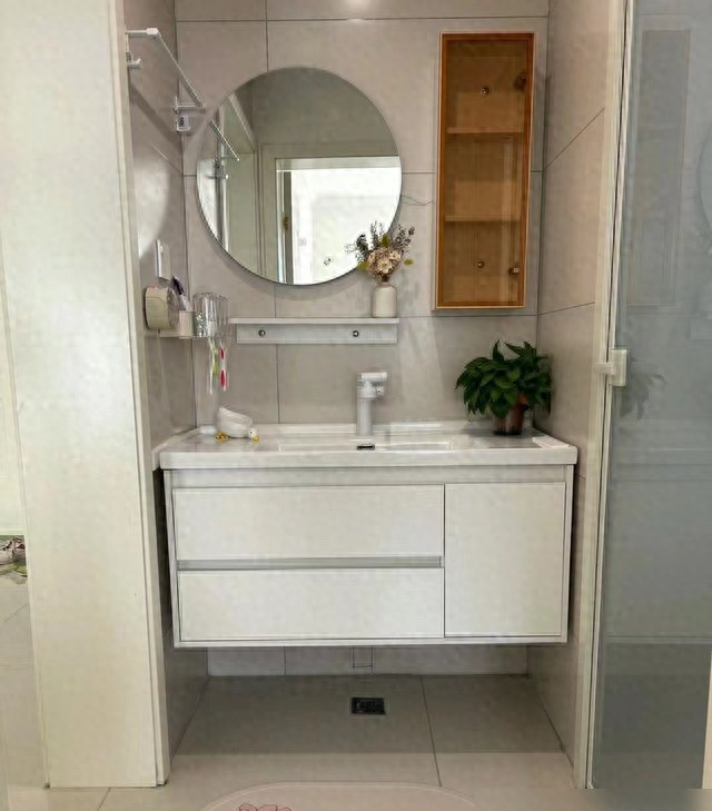 徐州夫妇因拒绝过度装修走红,光一个客厅就让无数人效仿,太高级