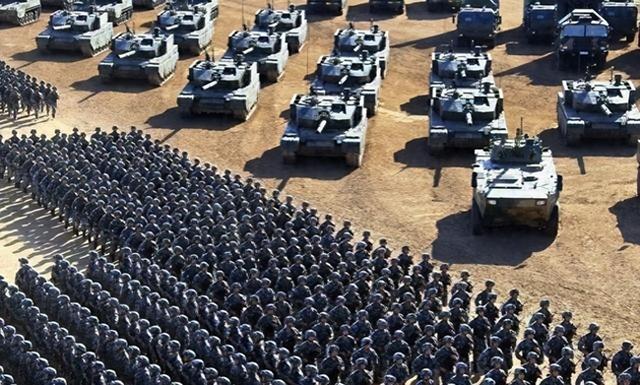 美军能打赢解放军吗？俄媒：两军差距巨大，除兵员其他全是劣势！
