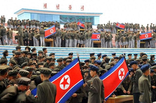 被称戏台上的国家！旅游受限、榜样塑造，朝鲜的表演竟源自苏联