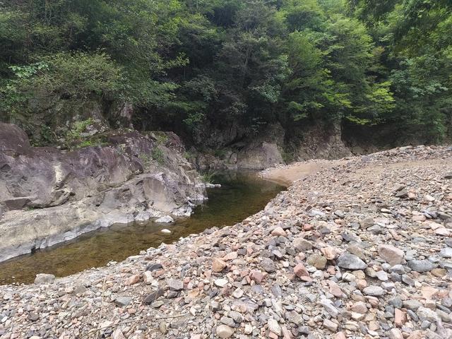 再探安徽金寨乌鸡河，一睹新建的中河水库真容