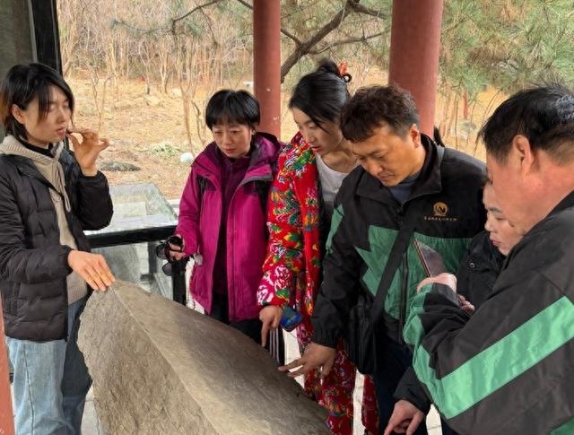 打卡新甫山！济报鲁中《乡约》携网络达人探寻文化之美