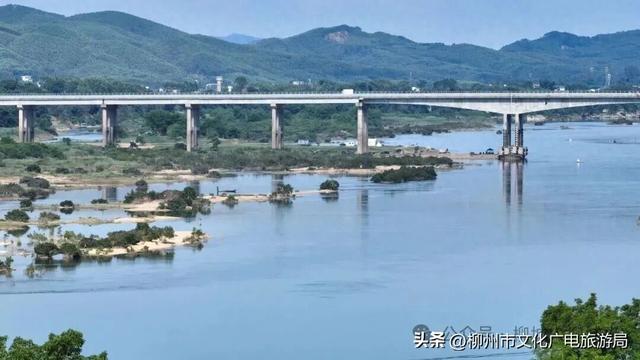 行至江畔过过山水慢生活吧！这次是文化旅游产业发展大会主办地——柳城