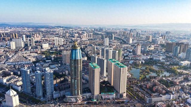 云南省下一个“昆明	”，不是红河也不是玉溪，而是这座低调的城市
