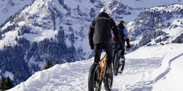 冬季骑行男生专属3层穿搭公式+避坑技巧，保暖不笨重还显瘦