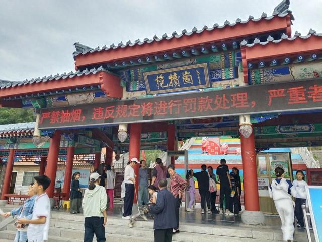 国庆假期首日，翼龙文旅各景区喜迎八方游客！