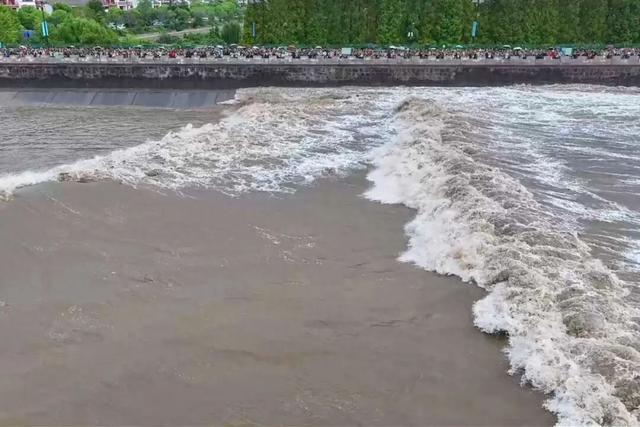 浙江两地发布观潮指南