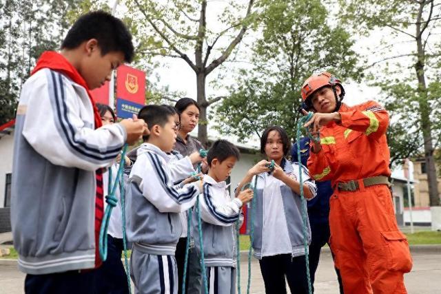 我国的119消防日具体时间（119消防宣传月｜营区开放日 携手童行话安全）