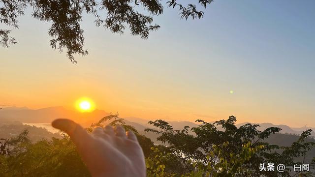 老挝普西山之落日