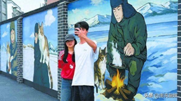 老旧墙面变身文化展示窗口 南充“微更新”绘出城市新颜值