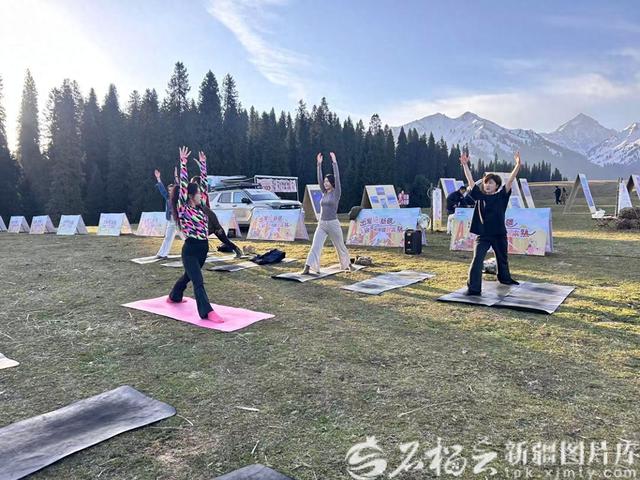 全国百名文旅创作者体验“新疆自来熟”快乐​​