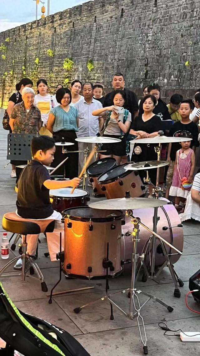 节奏燃爆夏夜！这两晚的打击乐表演，你打卡了吗？
