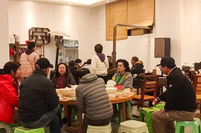 大方县民生村,来了18位四川客人