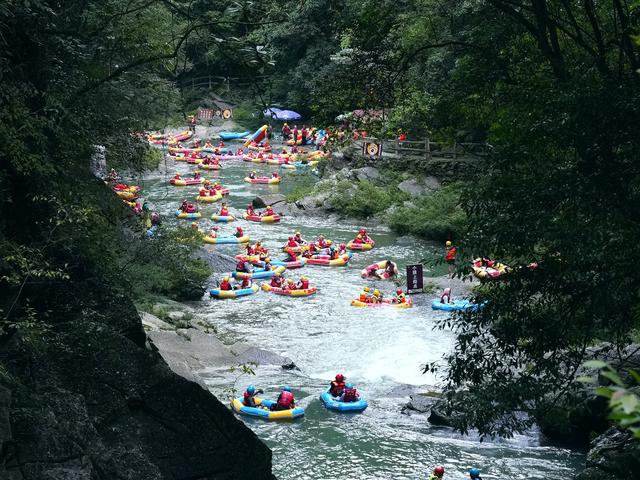 黔东南玩水“顶流”实锤！游客盛赞：安全又刺激 性价比拉满