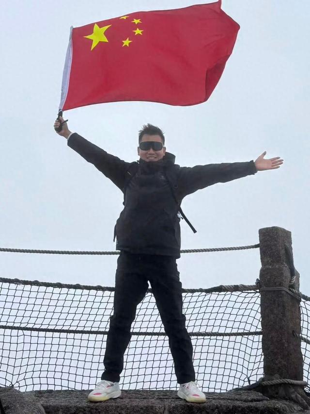 黄山“喊话哥”，意外走红