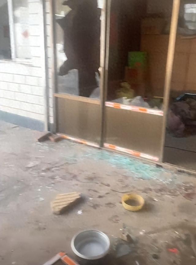 当“私闯民宅”成为现实，法律应站在家门之内还是之外？