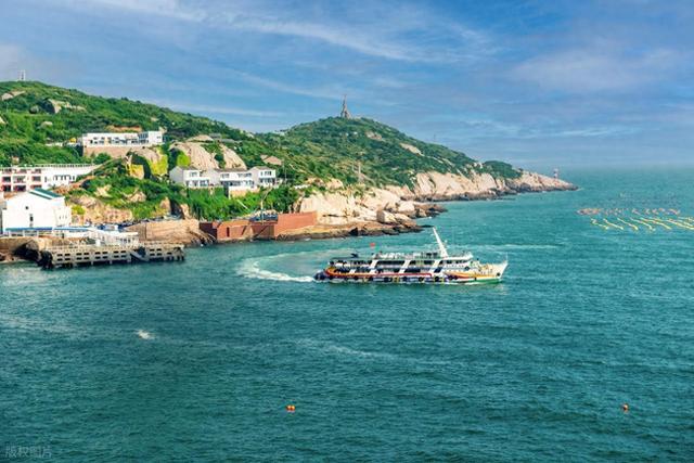 跟着电影去旅行！东极岛2天环岛打卡全攻略，网红机位超好拍！