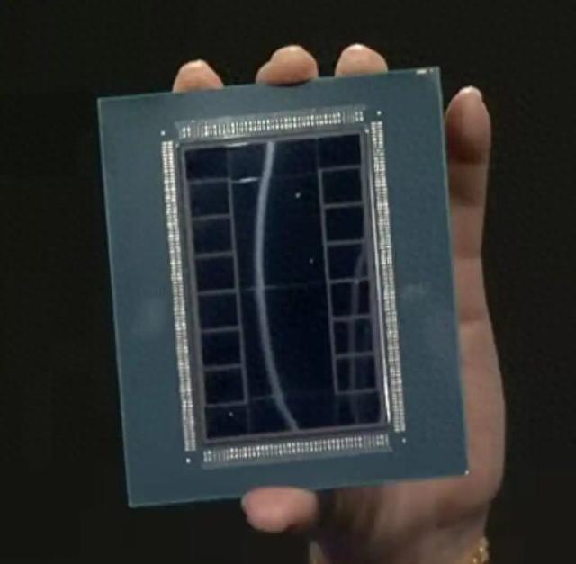 AMD最强的两颗芯片	，首次曝光