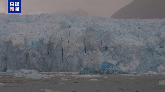 智利冰川游从业者无奈见证消失中的冰川