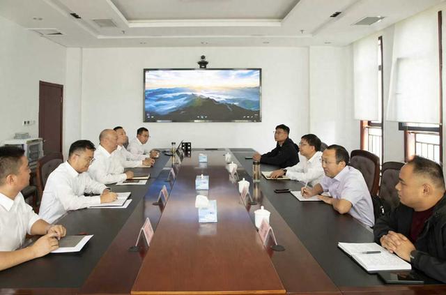 河北省地矿局第三水文工程地质大队到地质四队座谈交流