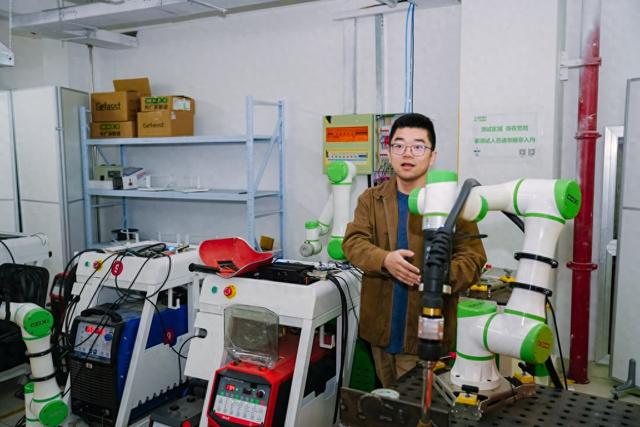 无锡滨湖：一半湖光山色，一半赛博朋克