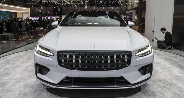 吉利一声不响换上“朱雀”新车标！被18个国家抢购，网友：太帅了