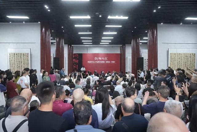 问小白-何应辉书法工作室在绵阳以书法“溯源问道”(1)