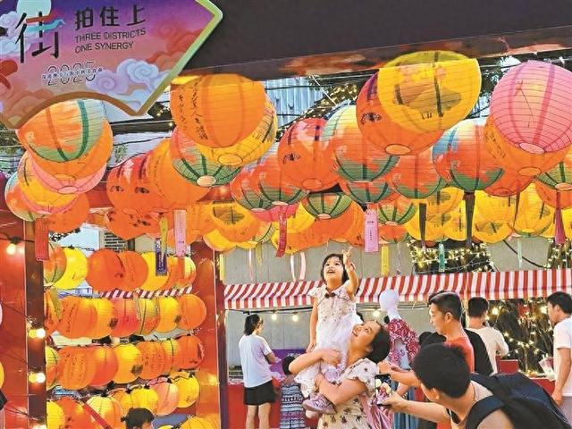 活力东门焕新 圈粉八方来客 百年老街加速迈向潮流新地