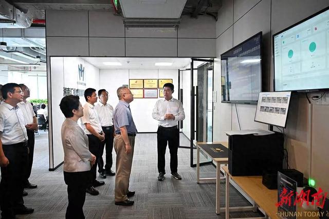 沈晓明专题调研人工智能产业发展