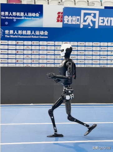 河南实验室赋能！“行者二号”人形机器人夺世界大赛小组第一