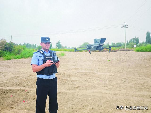 空中无人机+地面智能眼 师市构建立体化安全防控体系