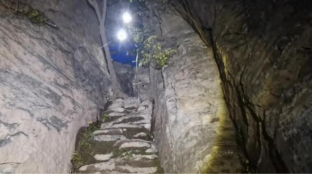 6人走“逃票线路”，被困遇险！