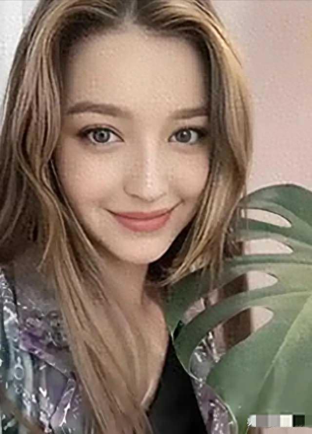 哇太漂亮了，俄罗斯顶级女神，五官绝美，完全符合东方的审美