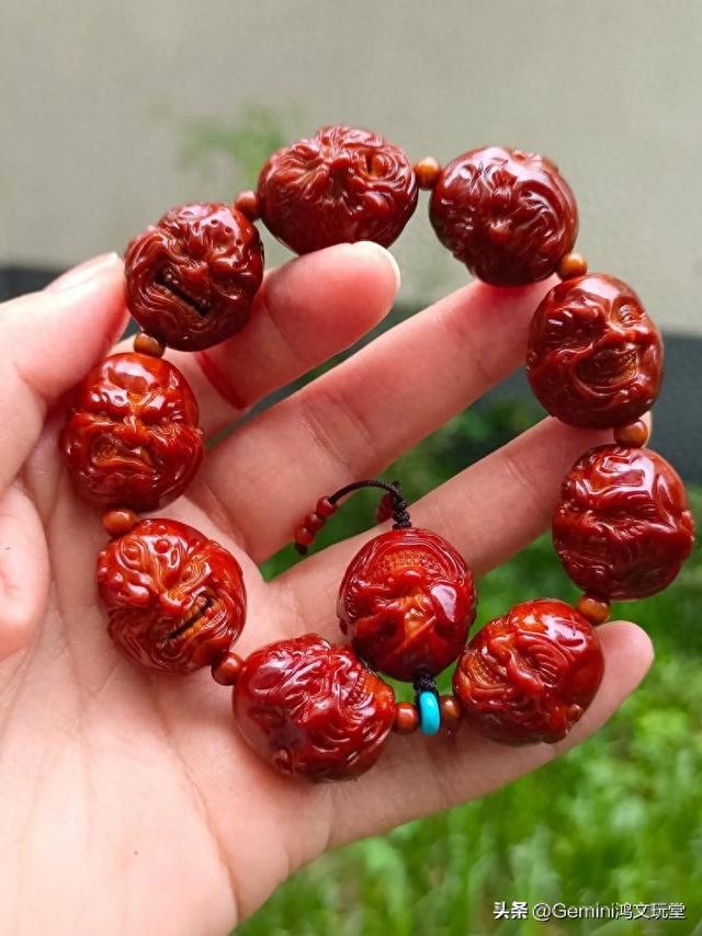 橄榄核手串正确盘玩方法（橄榄核到底怎么盘做好这几点保证颜值仙气飘飘）