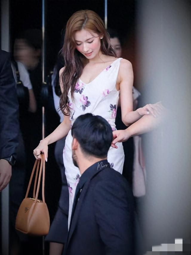 女神驾到破解版种子（Sana女神驾到）