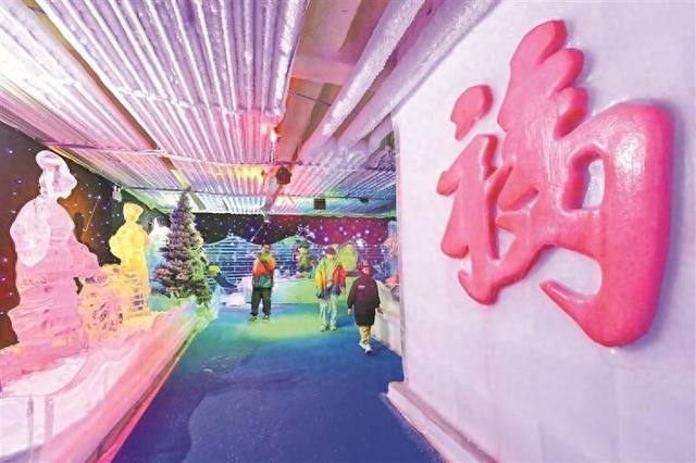 潍坊青州：“冰雪世界”享清凉