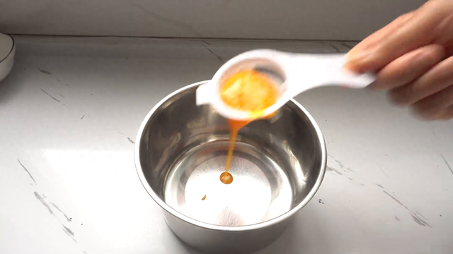 如何在家制作简单的淡奶油（用不完的奶油在家这样做）
