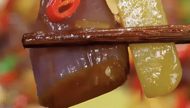 这道蒸菜一上桌，全家都点赞！简单几步，做出大厨级鲜嫩口感