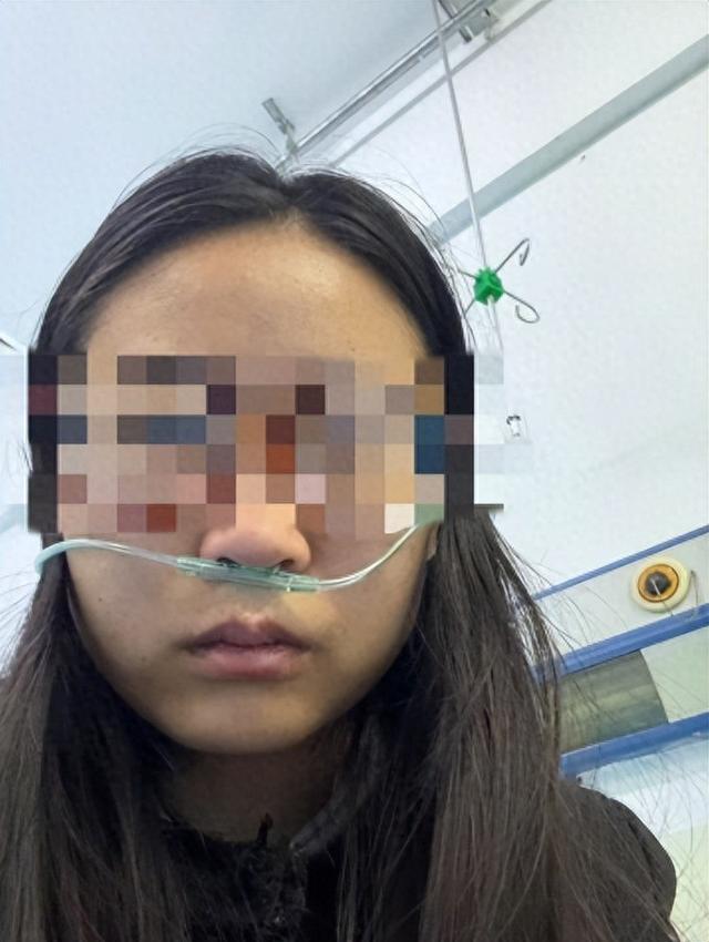 女子自称被老板夫妇锁办公室殴打半小时，“被迫写下工资收条后才被放开”，警方：正在处理