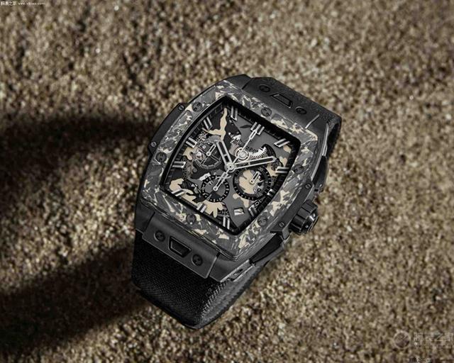HublotƳSpirit of Big Bang Ceramic Carbon Beige Camo
